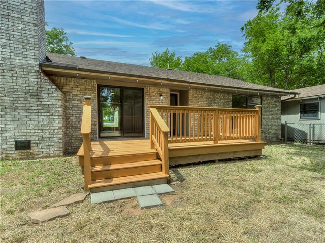 9404 Red Oak Lane, Edmond, OK 73034