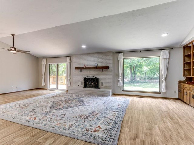 9404 Red Oak Lane, Edmond, OK 73034
