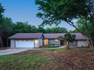 9404 Red Oak Lane, Edmond, OK 73034