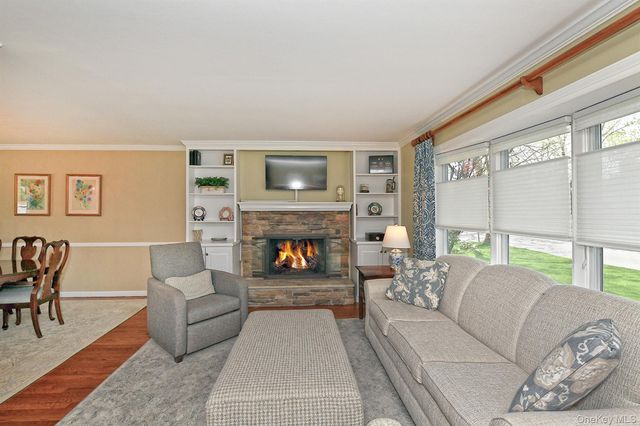 7 Gaston Street, Melville, NY 11747