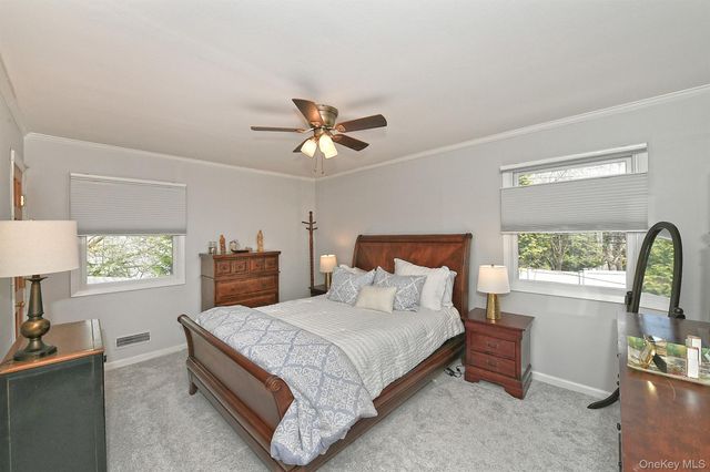 7 Gaston Street, Melville, NY 11747