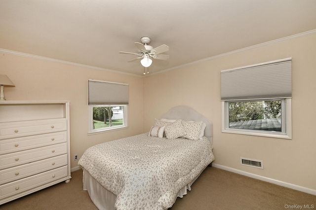 7 Gaston Street, Melville, NY 11747