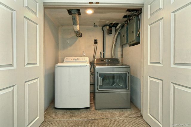 7 Gaston Street, Melville, NY 11747