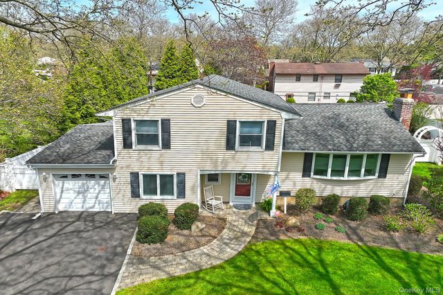 7 Gaston Street, Melville, NY 11747