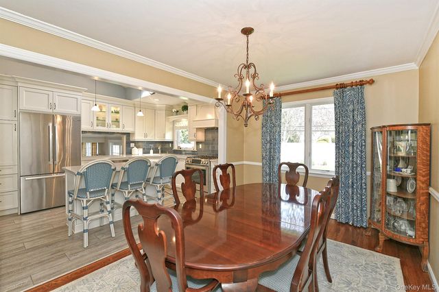 7 Gaston Street, Melville, NY 11747