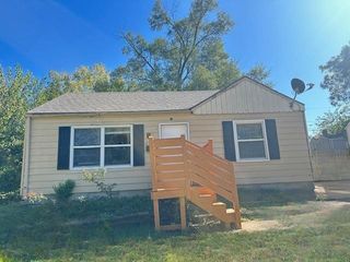 2913 S 52nd Street, Kansas City, KS 66106