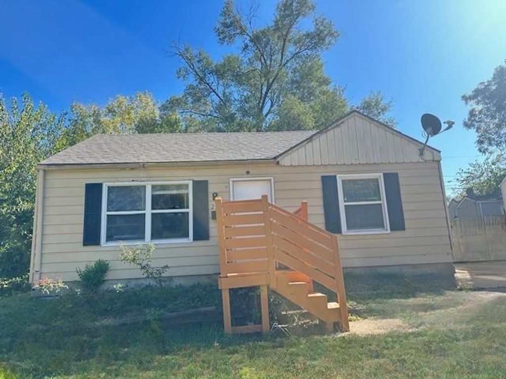 2913 S 52nd Street, Kansas City, KS 66106