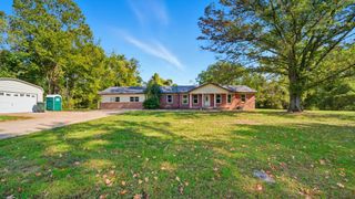 1324 DOUBLE BRIDGES RD, Munford, TN 38058