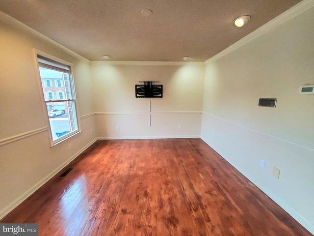 742 S GRANADA ST, Arlington, VA 22204