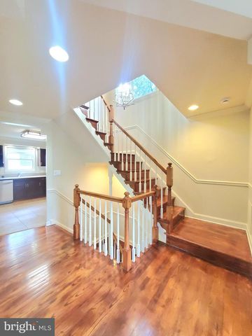 742 S GRANADA ST, Arlington, VA 22204