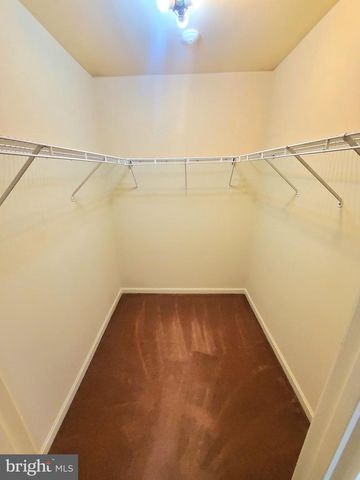742 S GRANADA ST, Arlington, VA 22204
