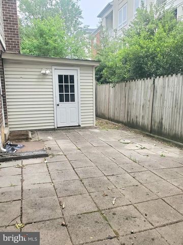 742 S GRANADA ST, Arlington, VA 22204