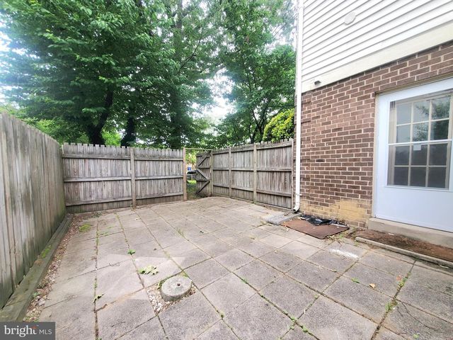 742 S GRANADA ST, Arlington, VA 22204