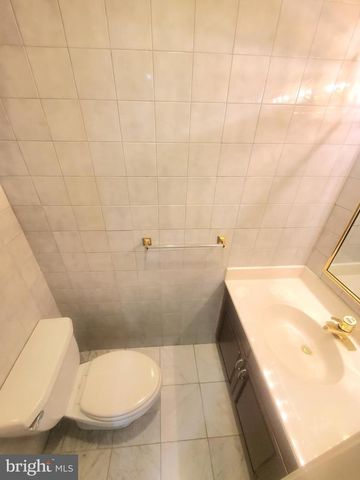 742 S GRANADA ST, Arlington, VA 22204