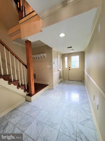 742 S GRANADA ST, Arlington, VA 22204