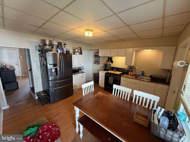 25 S SUSSEX ST, Gloucester City, NJ 08030