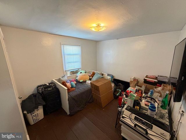 25 S SUSSEX ST, Gloucester City, NJ 08030