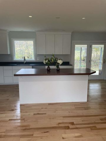 40 Hillcrest Road, Rutland City, VT 05701