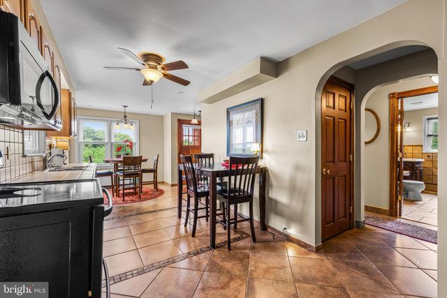 15 PINE ST, Jacobus, PA 17407