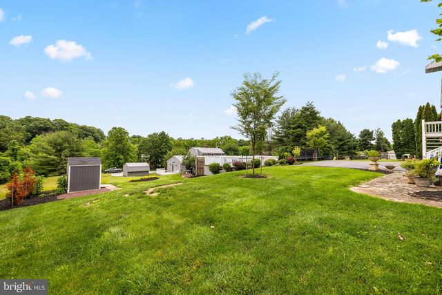 15 PINE ST, Jacobus, PA 17407