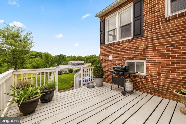 15 PINE ST, Jacobus, PA 17407