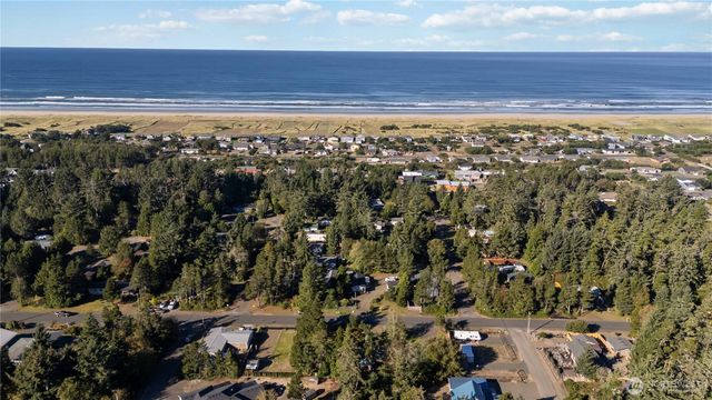 30210 M Place, Ocean Park, WA 98640