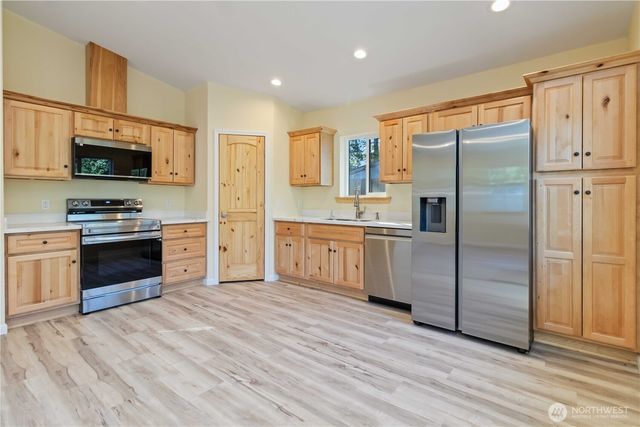 30210 M Place, Ocean Park, WA 98640