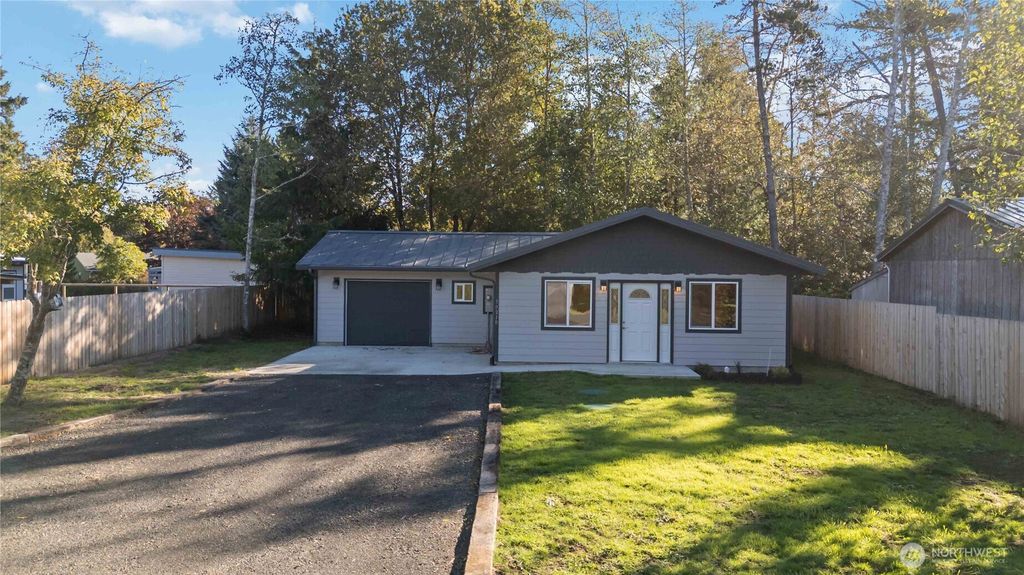 30210 M Place, Ocean Park, WA 98640