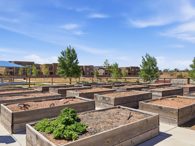 5003 Wheeler Lane, Santa Fe, NM 87507
