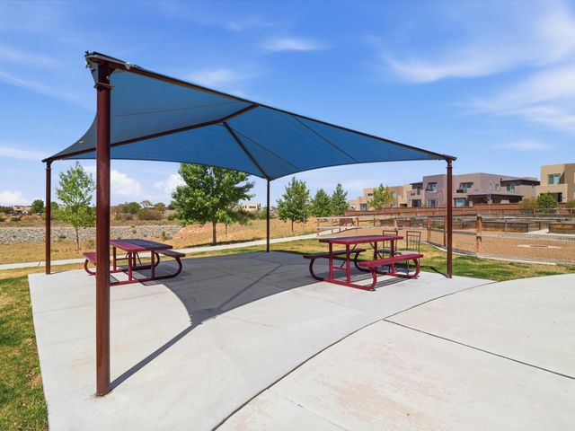 5003 Wheeler Lane, Santa Fe, NM 87507