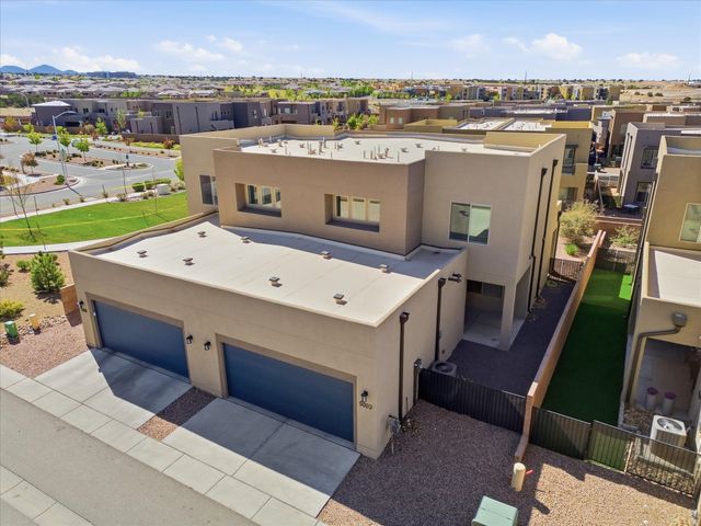 5003 Wheeler Lane, Santa Fe, NM 87507