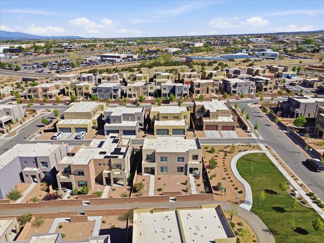 5003 Wheeler Lane, Santa Fe, NM 87507