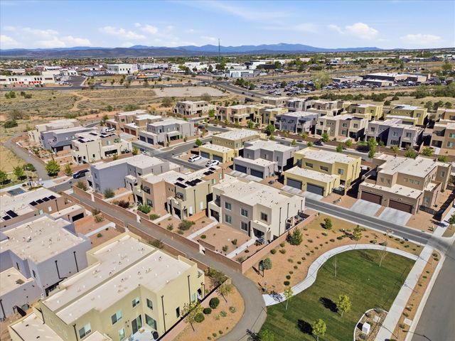 5003 Wheeler Lane, Santa Fe, NM 87507