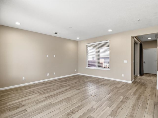 5003 Wheeler Lane, Santa Fe, NM 87507