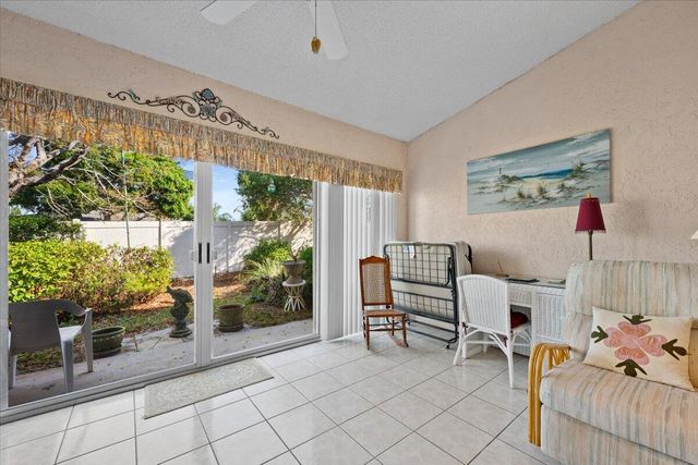 10831 SE Sea Pines Circle, Hobe Sound, FL 33455