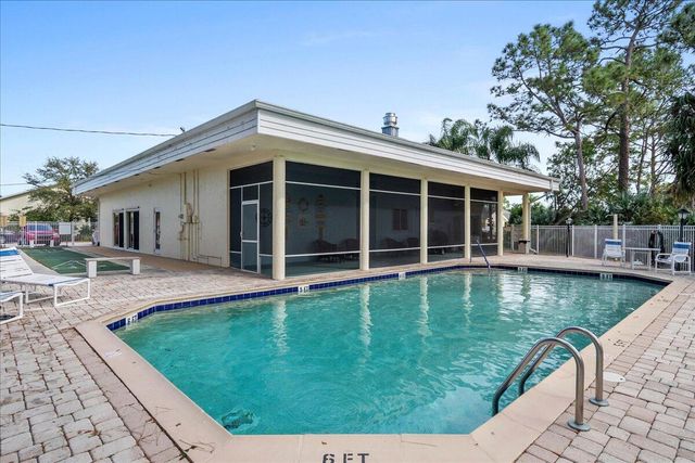 10831 SE Sea Pines Circle, Hobe Sound, FL 33455