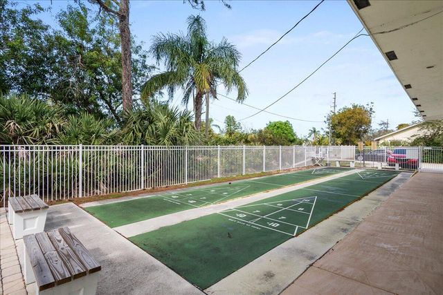 10831 SE Sea Pines Circle, Hobe Sound, FL 33455