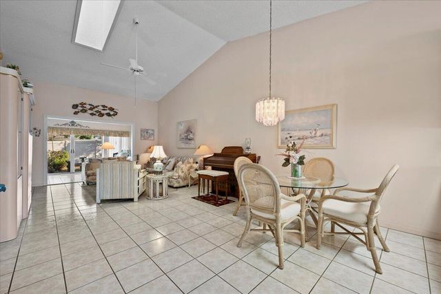 10831 SE Sea Pines Circle, Hobe Sound, FL 33455