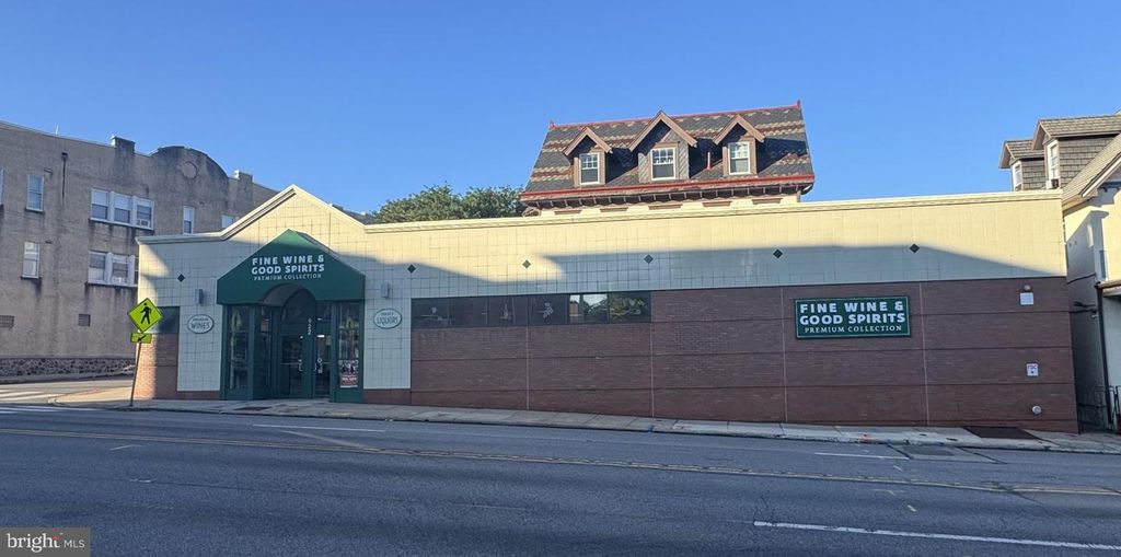 930 W LANCASTER AVE, BRYN MAWR, PA 19010 — photo 2