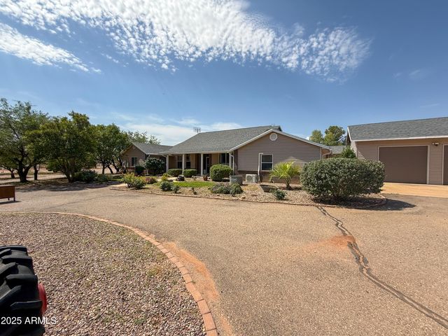 4120 S ARABIAN Drive, Sierra Vista, AZ 85650