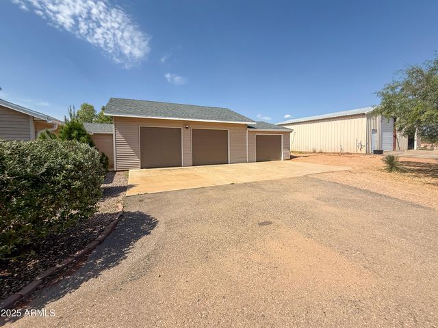 4120 S ARABIAN Drive, Sierra Vista, AZ 85650