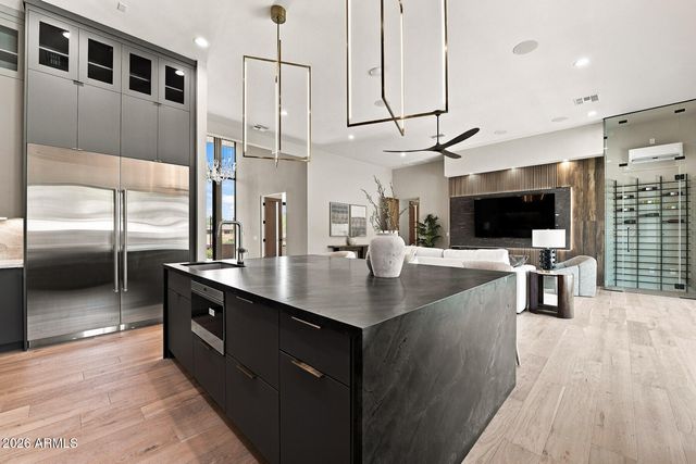 4332 E Vermont Avenue, Phoenix, AZ 85018