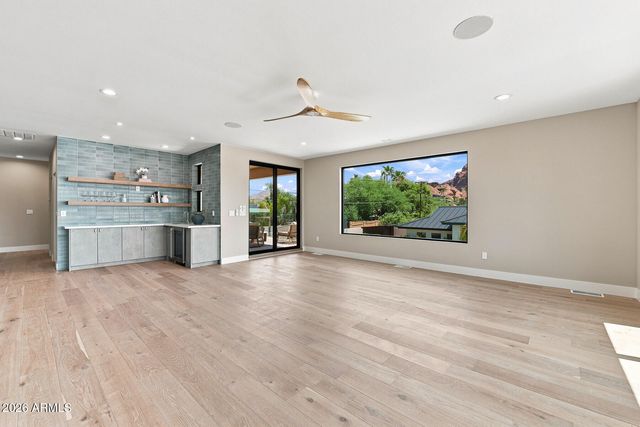 4332 E Vermont Avenue, Phoenix, AZ 85018