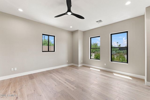 4332 E Vermont Avenue, Phoenix, AZ 85018