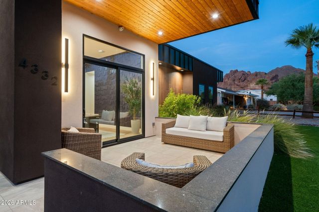 4332 E Vermont Avenue, Phoenix, AZ 85018