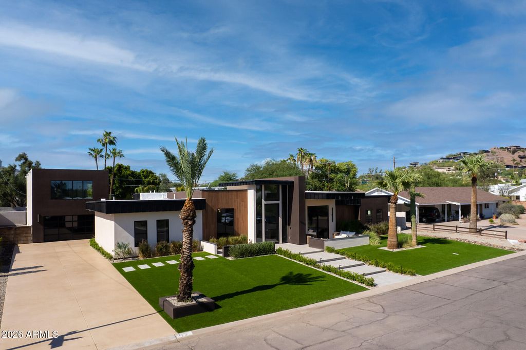 4332 E Vermont Avenue, Phoenix, AZ 85018 — photo 2
