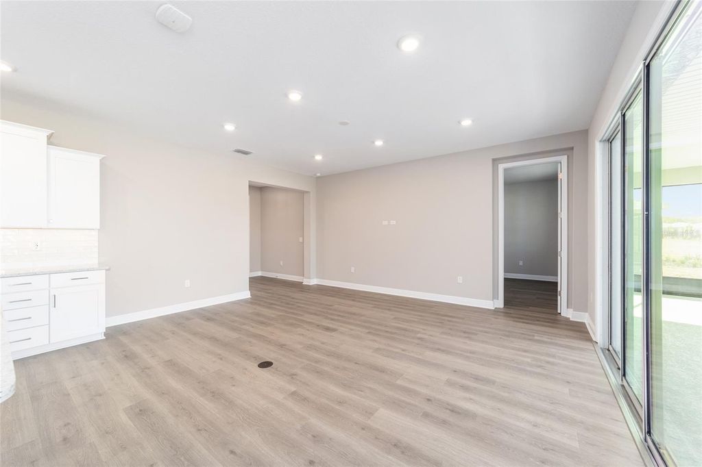 Image 14 of property listing at 10650 SW 101ST LANE ROAD, Ocala, FL 34481