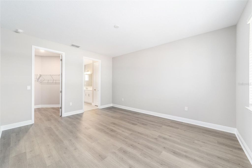 Image 23 of property listing at 10650 SW 101ST LANE ROAD, Ocala, FL 34481