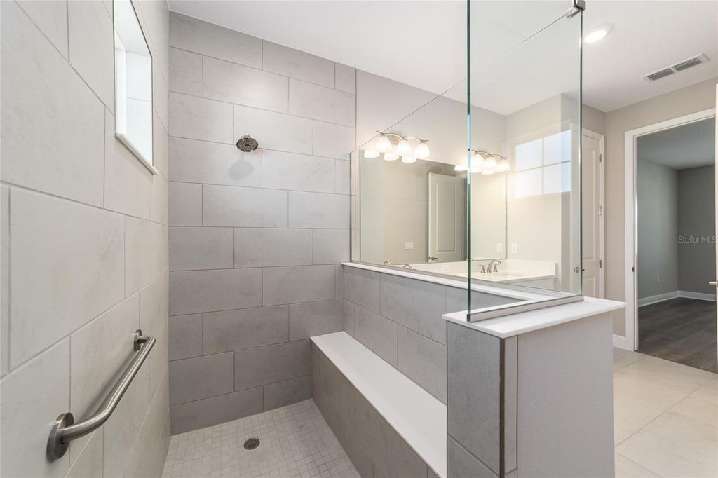 Image 27 of property listing at 10650 SW 101ST LANE ROAD, Ocala, FL 34481