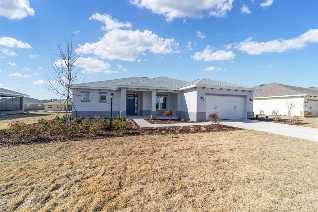 Image 4 of property listing at 10650 SW 101ST LANE ROAD, Ocala, FL 34481